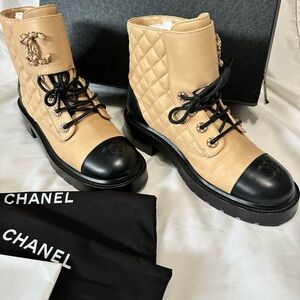 ❌ SOLD❌ Chanel Beige and Black Quilted Boots